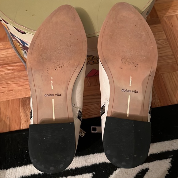 Soft supple slightly off-white leather booties - Picture 5 of 9